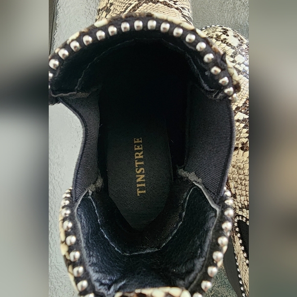 Tinstree Chelsea Women's Ankle Boots Snakeskin Print Combat Chunky Heel Sz 9.5 - Picture 7 of 14